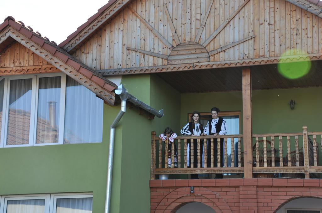 Pensiune Muzeu Traditional Poveste In Transilvania Сигишоара Экстерьер фото