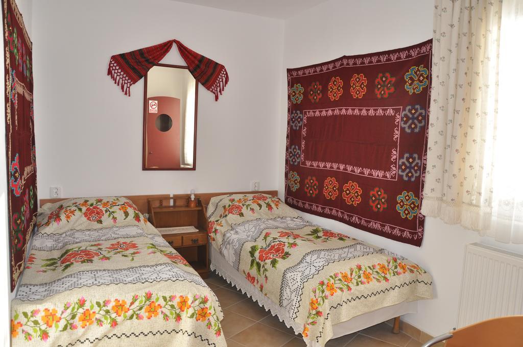 Pensiune Muzeu Traditional Poveste In Transilvania Сигишоара Экстерьер фото